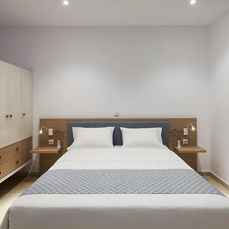 Zephyros Hotel