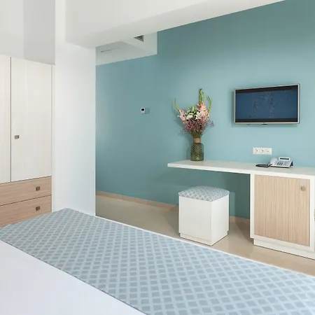 Zephyros Hotel