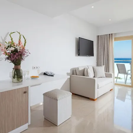 Zephyros Hotell Myrties