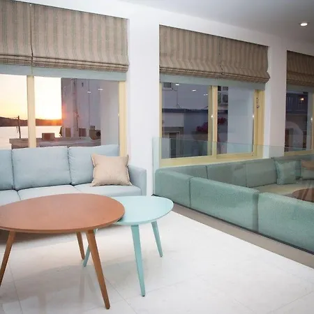 Hotell Zephyros Myrties