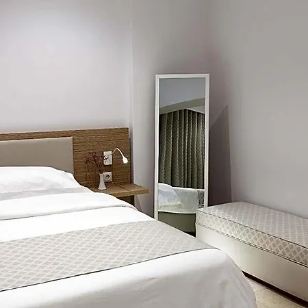 Hotel Zephyros 3*
