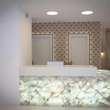 Zephyros Hotell