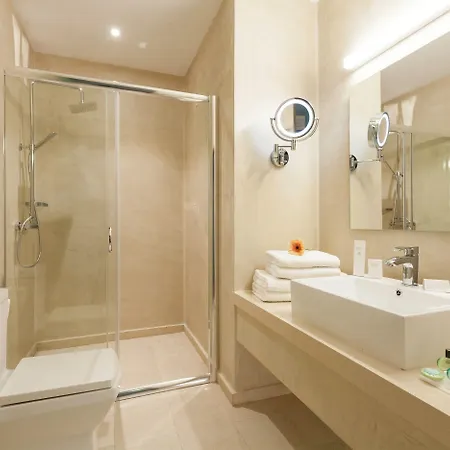 Zephyros Hotel 3*