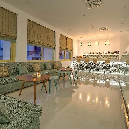 Hotell Zephyros Myrties